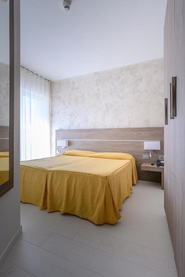 Hotel Capri 3 Stelle Superior Lido di Jesolo Eksteriør bilde
